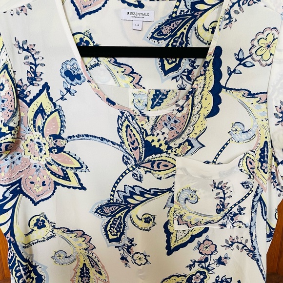 Reitmans Blouse - Picture 4 of 4